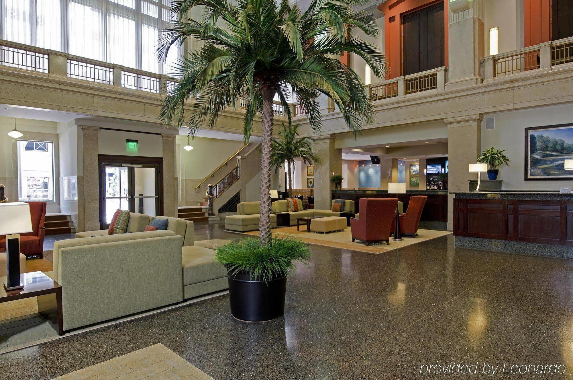 Hilton Garden Inn Indianapolis Downtown Beltér fotó